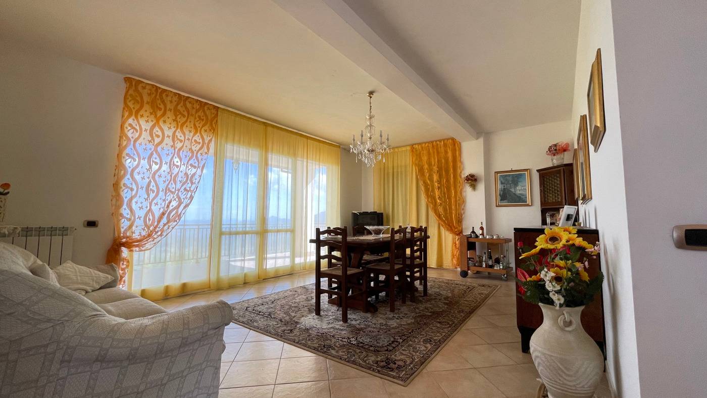 Villa, Ferentino