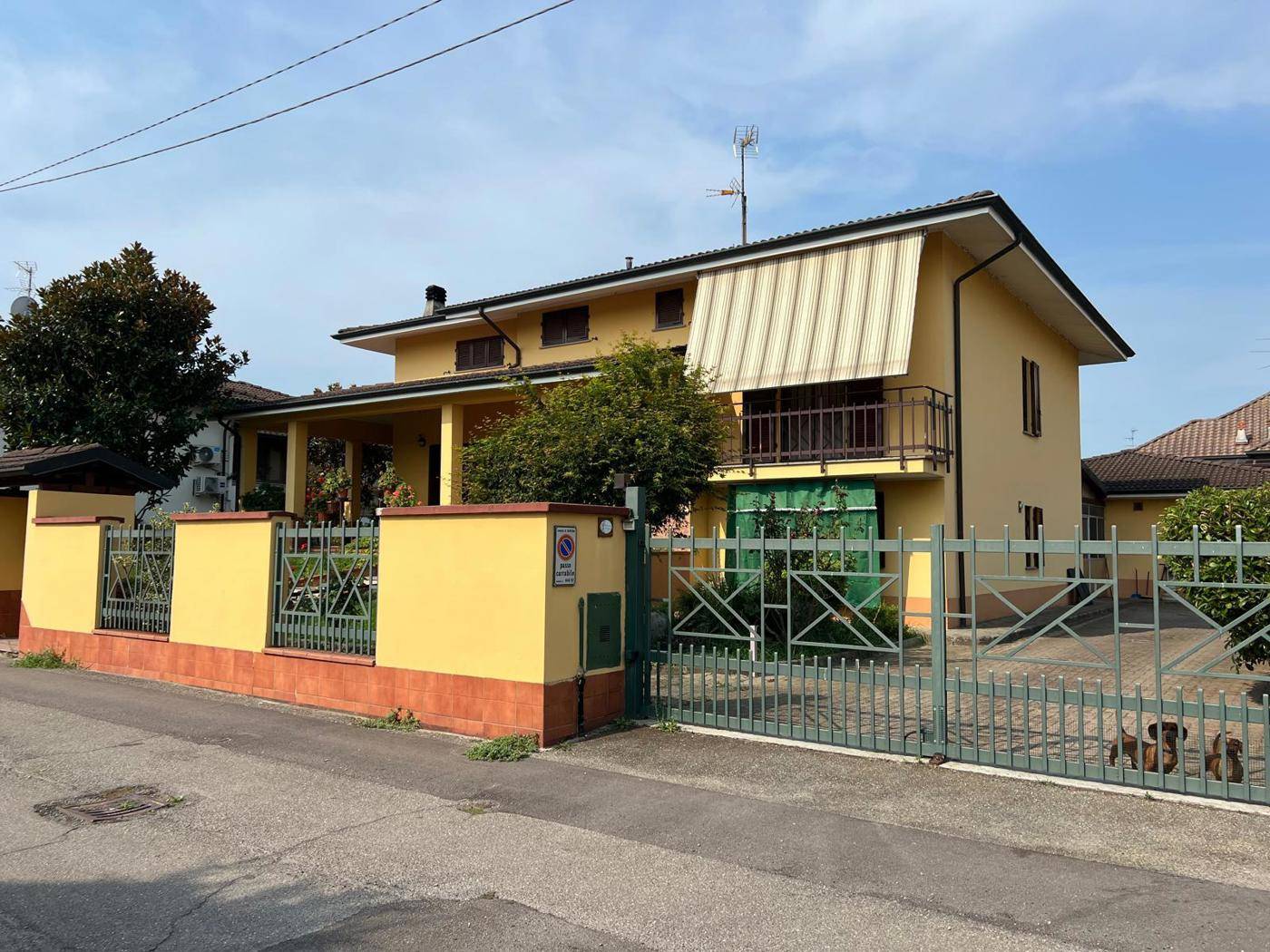 Villa, Mortara