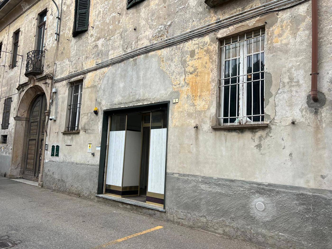 Negozio, Borgolavezzaro