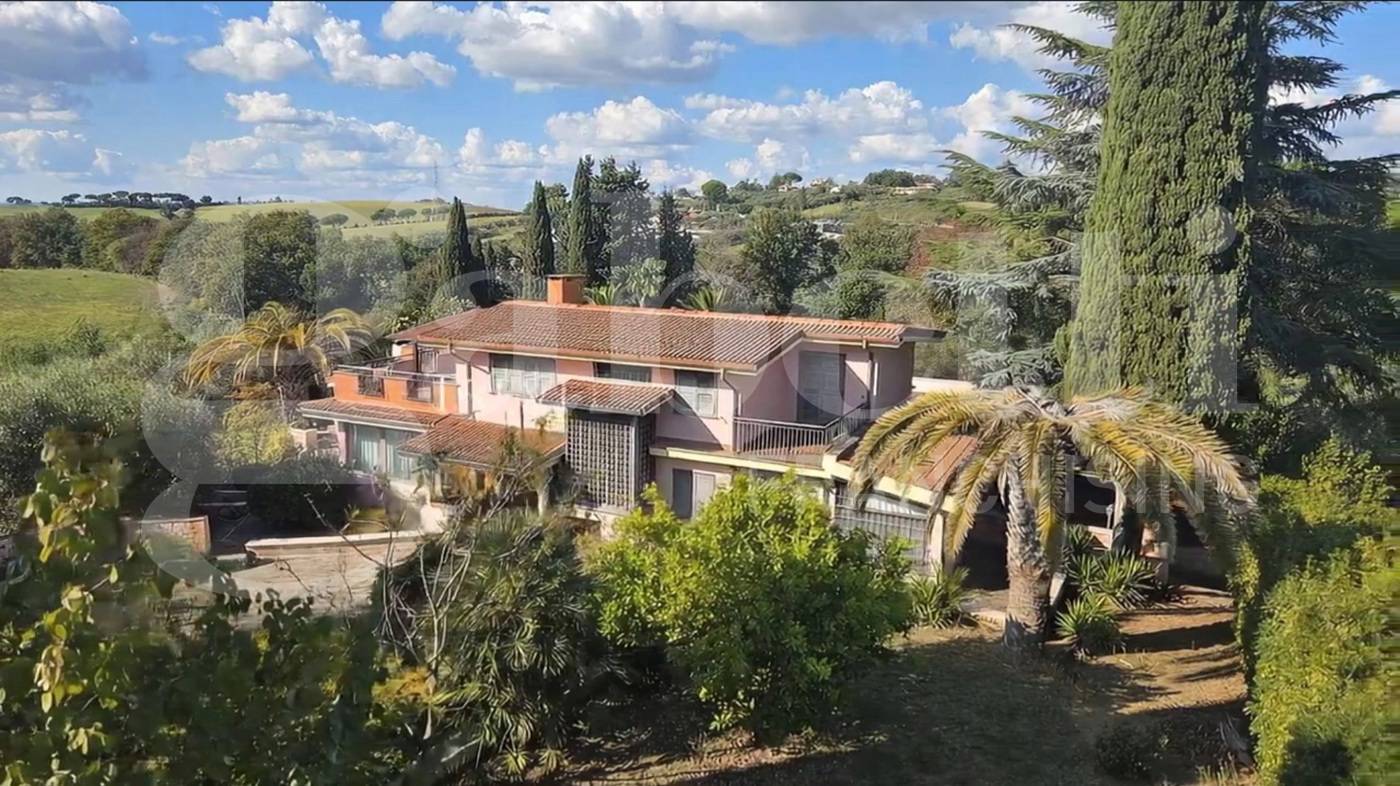 Villa, Fonte Nuova