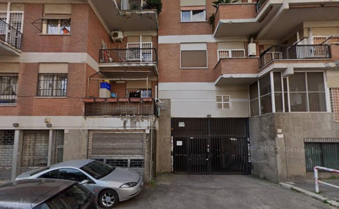 Box - Garage - Posto Auto, Roma