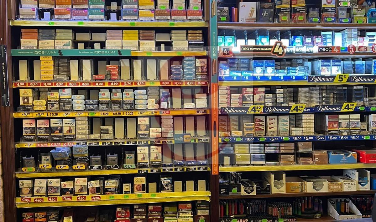 Attività  commerciale, Casola di Napoli
