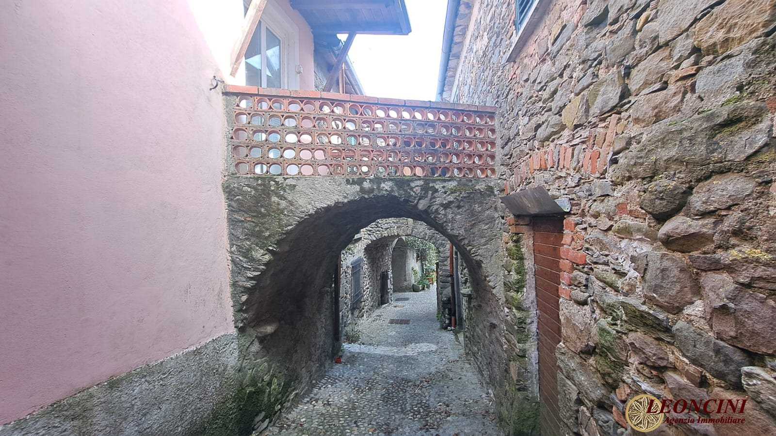 Casale via giuseppe garibaldi, Tresana