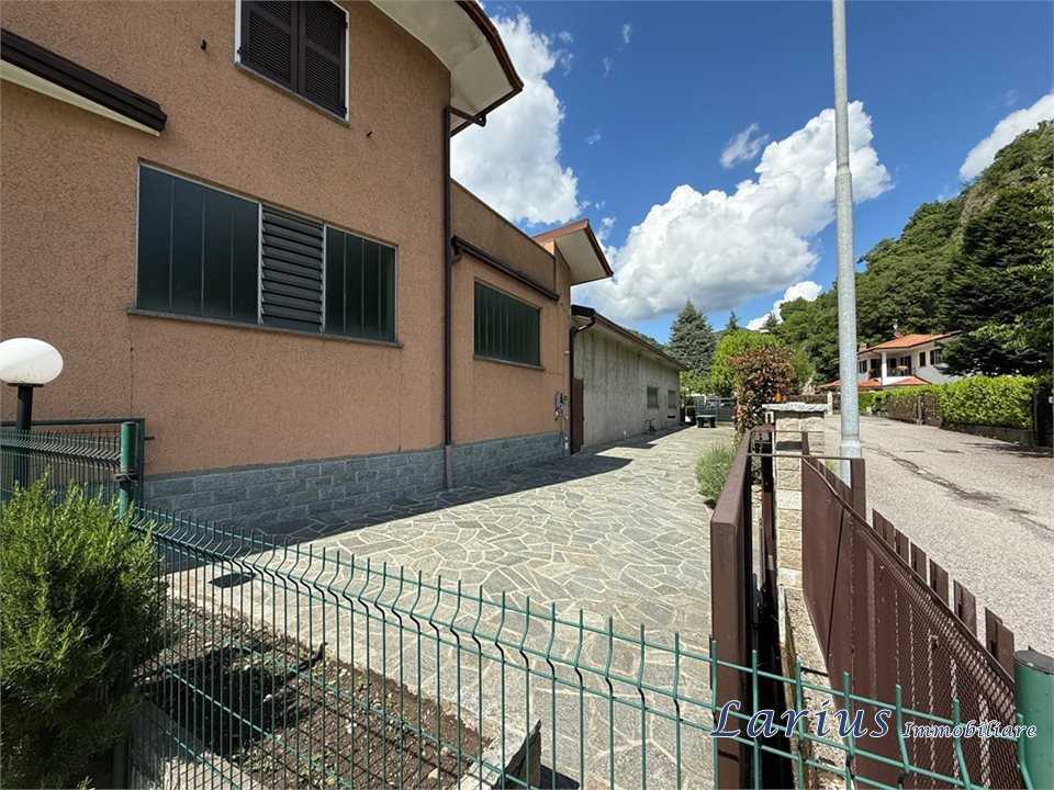 Magazzino - Deposito via Isonzo, Canzo