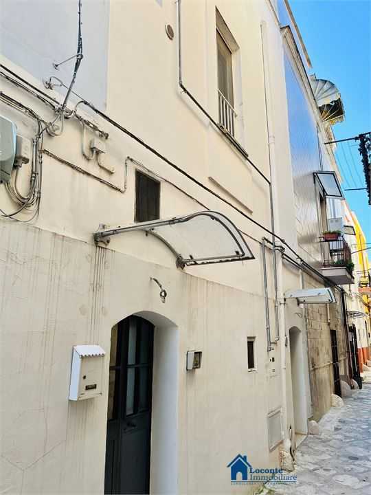 Casa indipendente VIA VITTORIO VENETO, Capurso