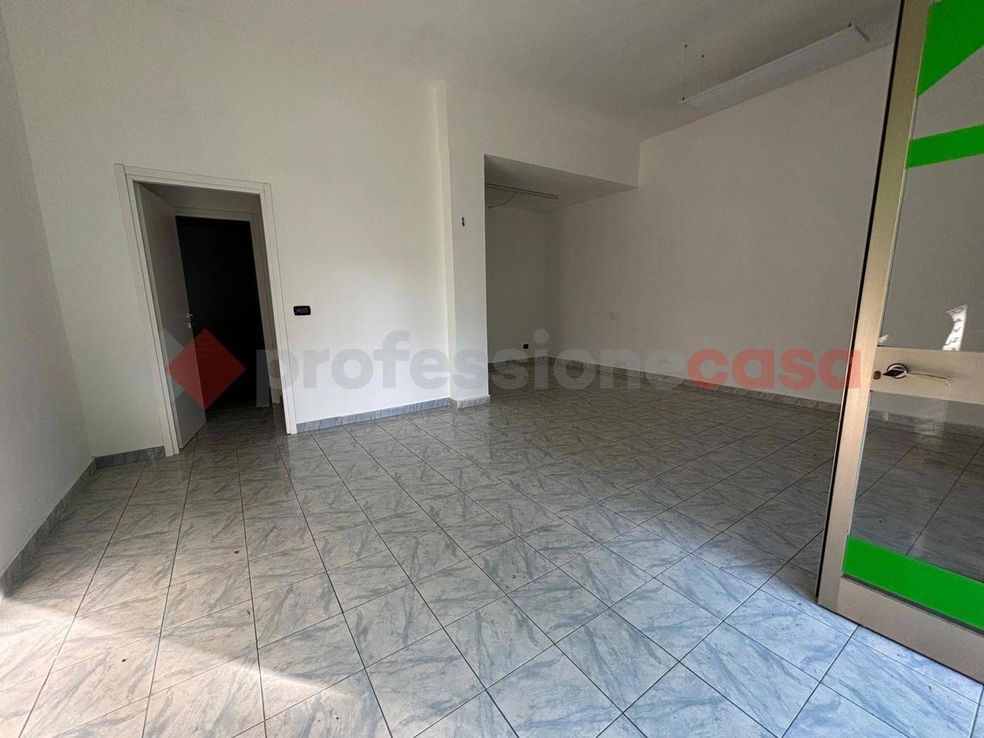 Attività  commerciale, Foggia