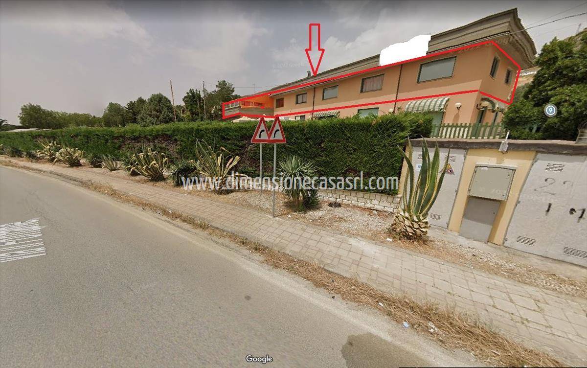 Locale commerciale, Caltanissetta