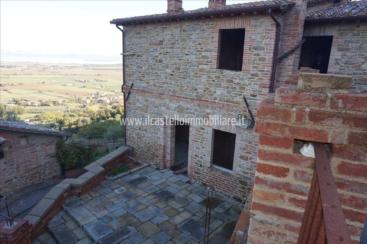 Villa, Panicale