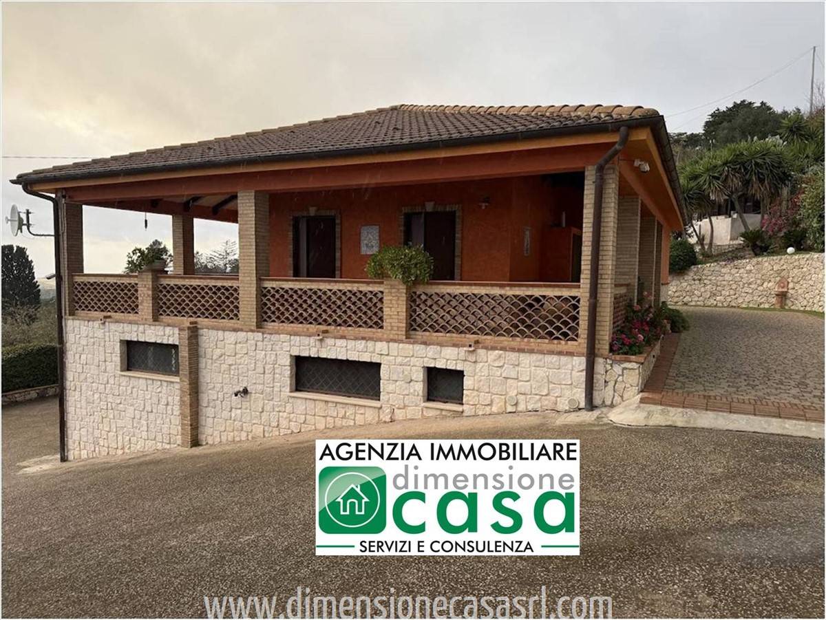 Villa, Caltanissetta