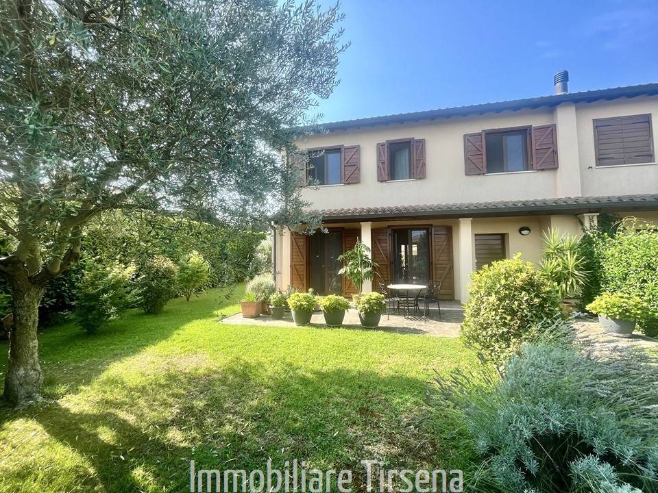 Casa Bi - Trifamiliare Canale Nuovo, Orvieto