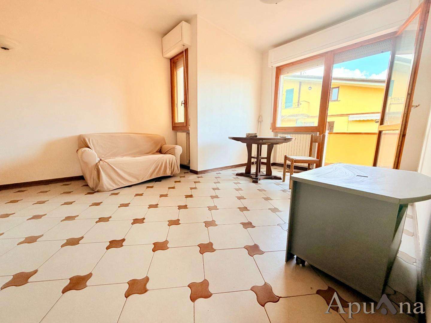 Appartamento Viale Roma,, Massa