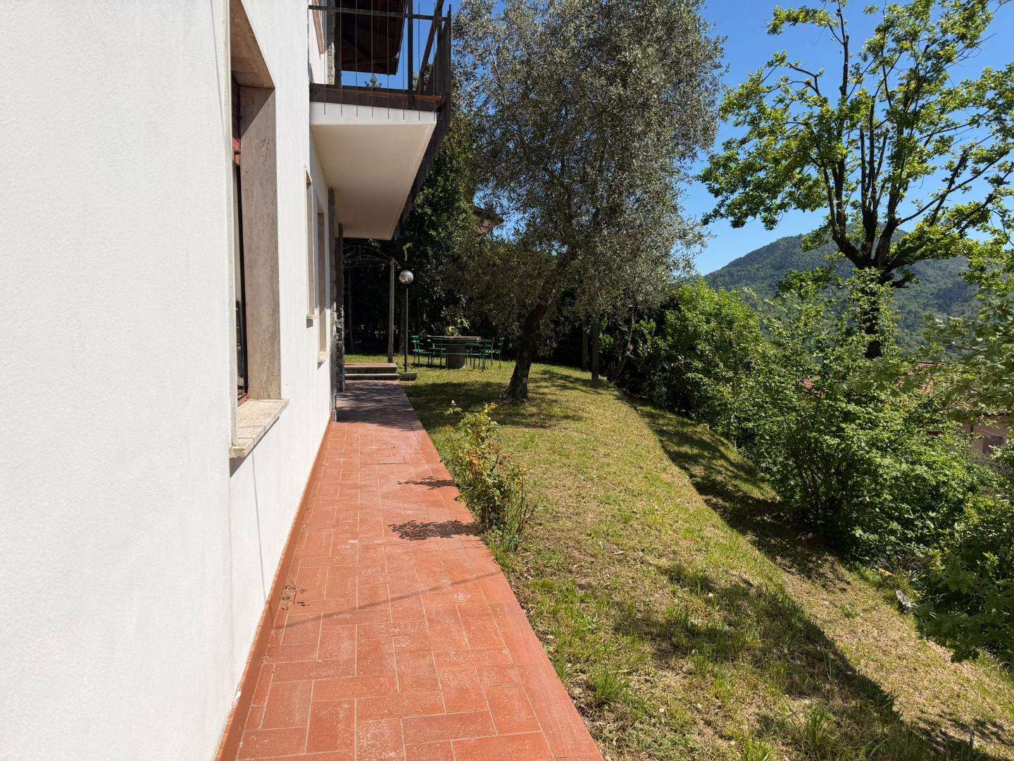 Attico - Mansarda Podenzana MS,, Podenzana
