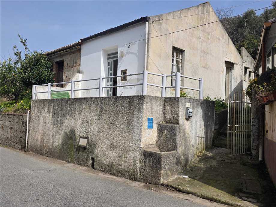Villa Via roma, 245, Saponara
