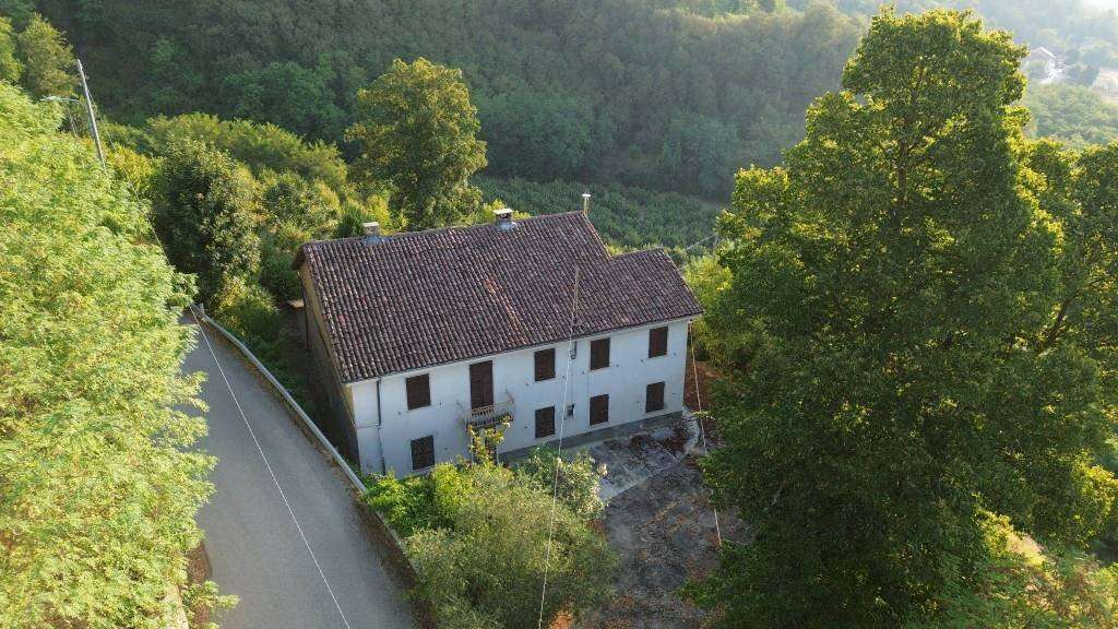 Rustico via Giuseppe Mazzini, Belveglio