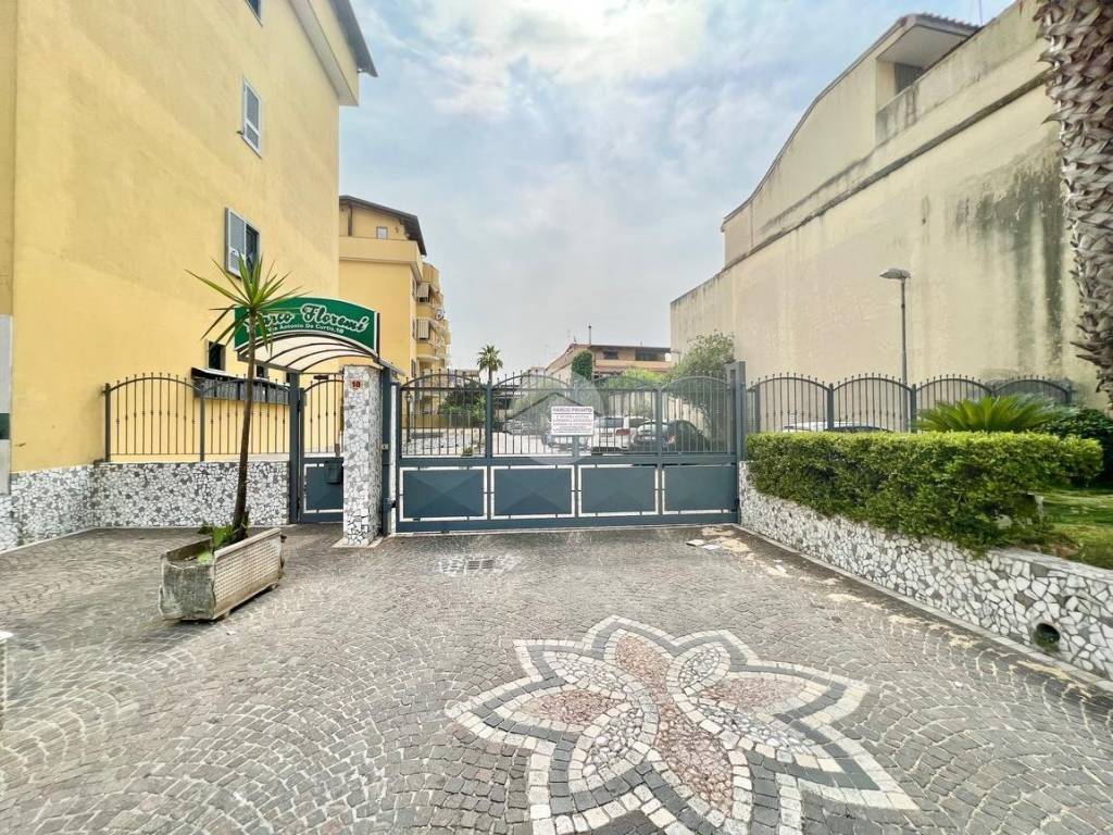 Box - Garage - Posto Auto Via De Curtis, Marano di Napoli