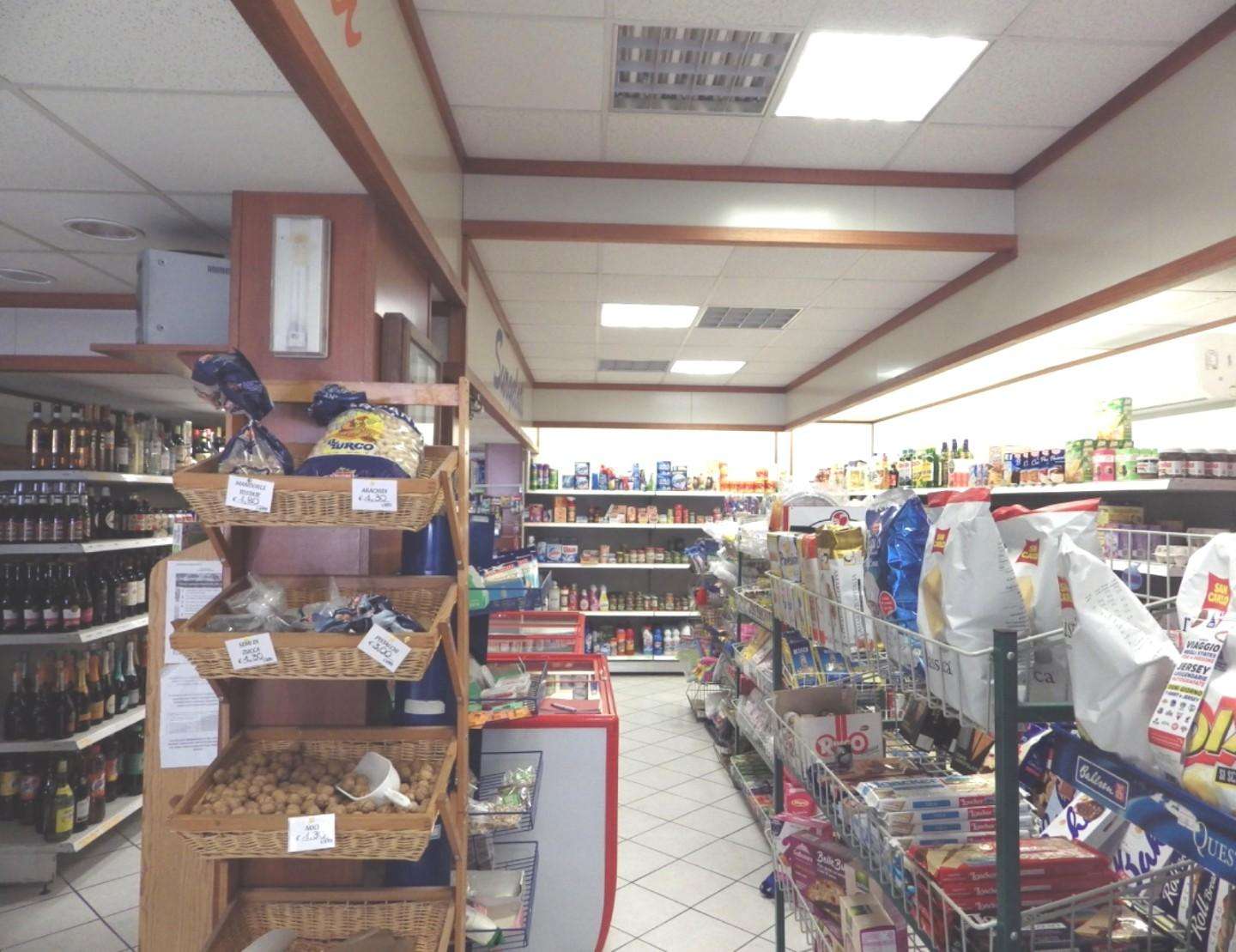 Locale commerciale Via Roma,, Pontedera