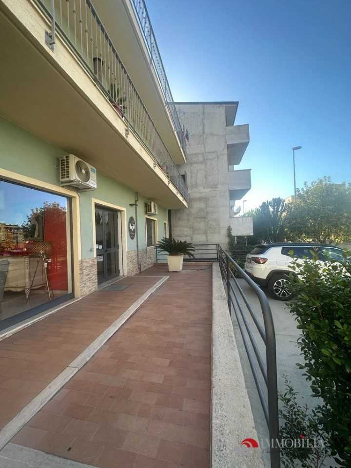 Locale commerciale Via Porto Salvo, Melito di Porto Salvo