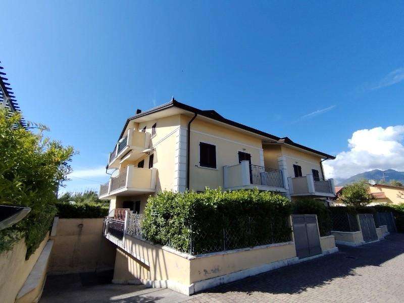 Appartamento Via Fiume,, Massa