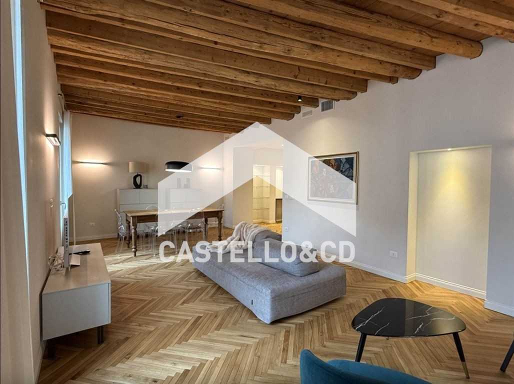 Appartamento via porto vecchio, Desenzano del Garda
