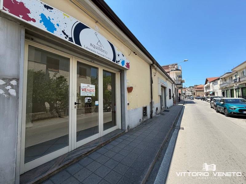 Locale commerciale Via Benedetto Croce 40, Agropoli