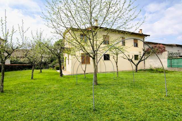 Casa Bi - Trifamiliare Staggiano, Arezzo