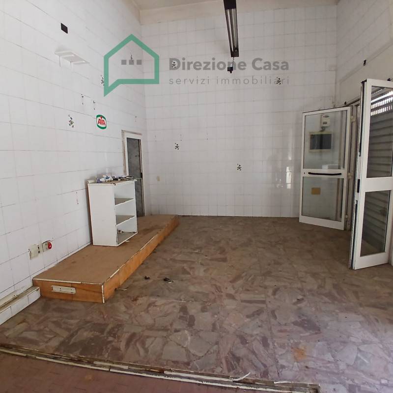 Attività  commerciale San Pietro a Patierno / Aeroporto Capodichino, Napoli