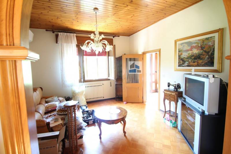 Casa indipendente, Santa Maria di Sala
