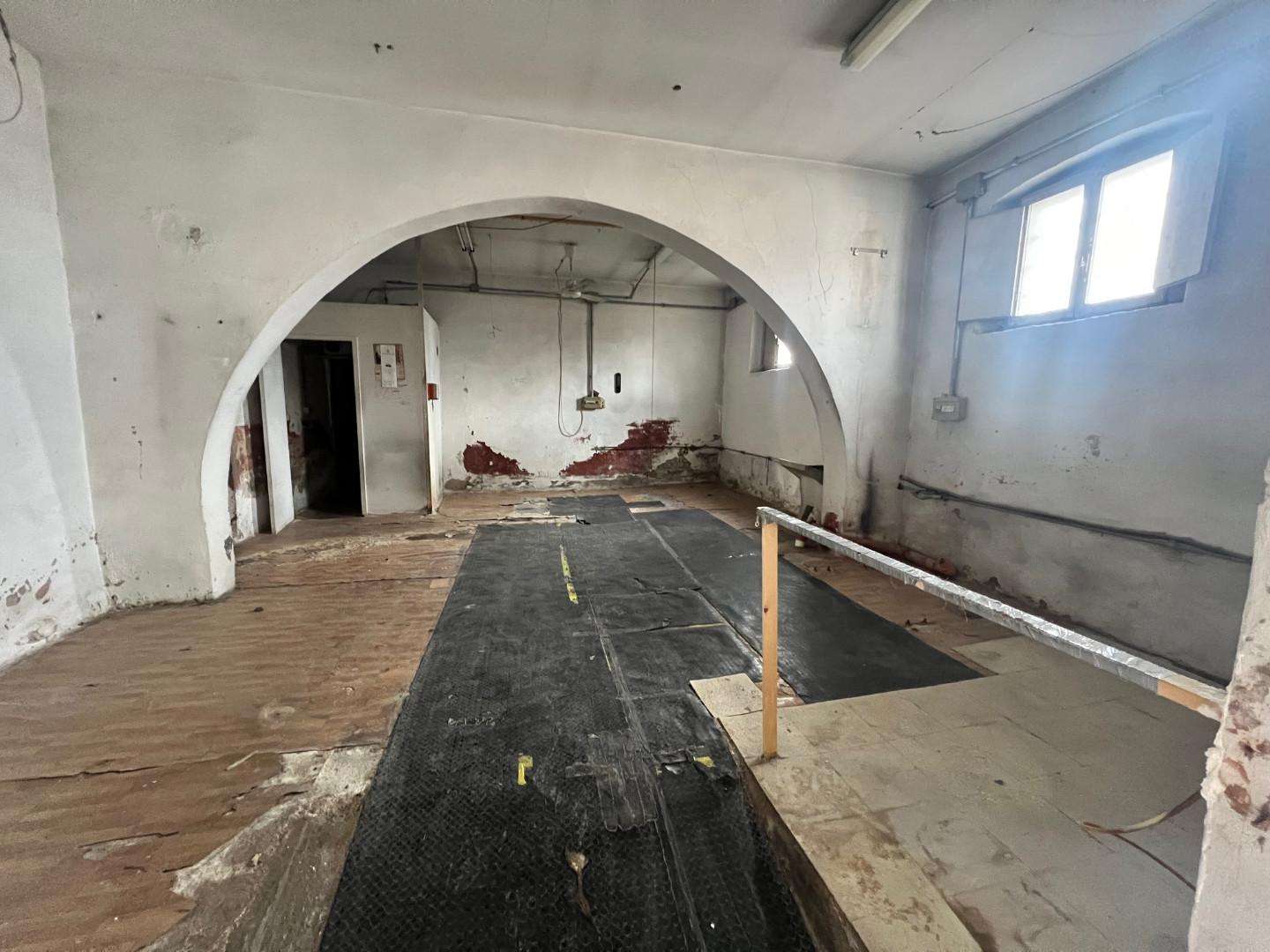 Magazzino - Deposito Via Raffaello Caverni,, Montelupo Fiorentino