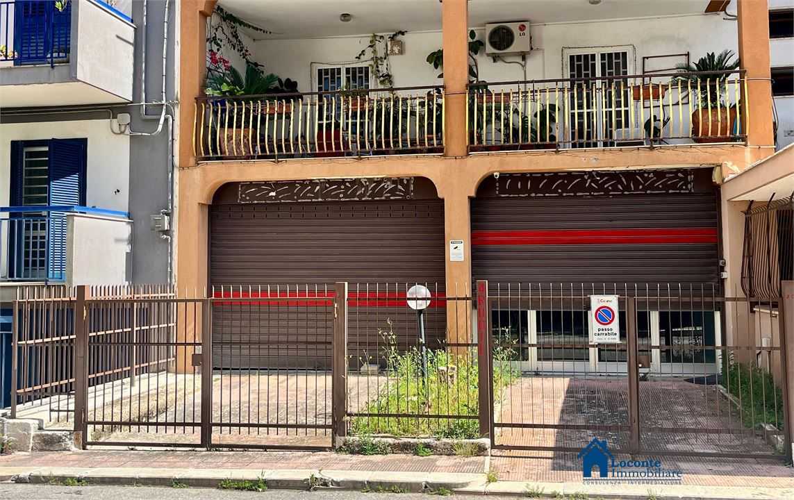 Locale commerciale Via Tommaso Fiore, Capurso