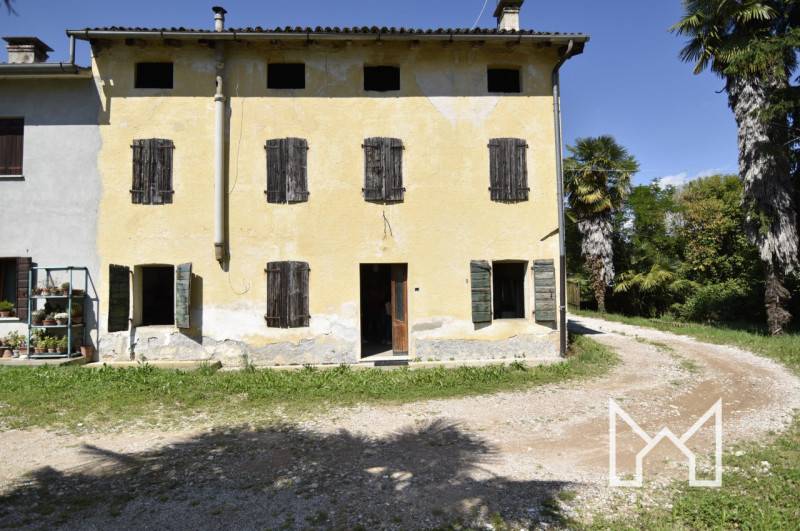 Casa indipendente, Fonte