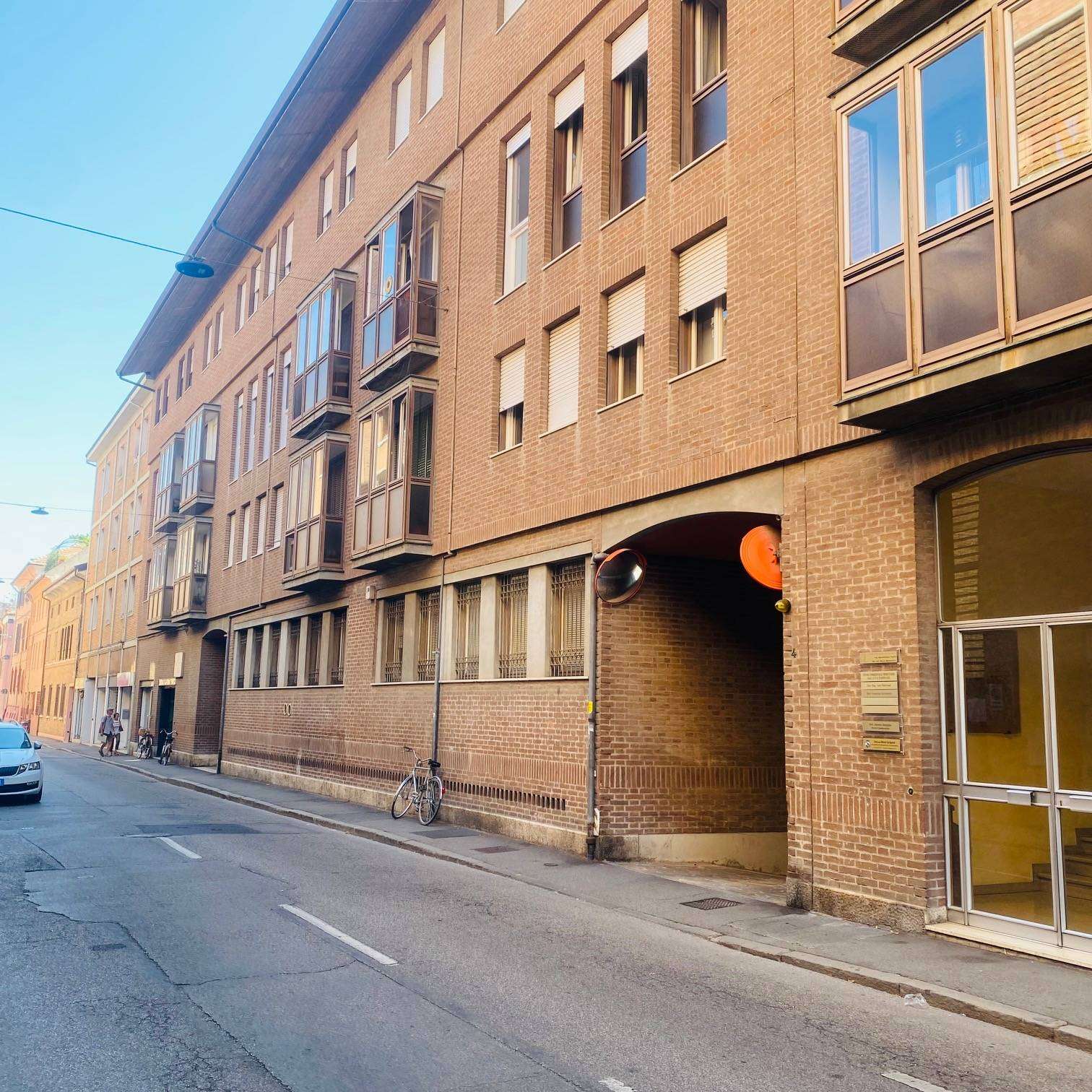 In camera singola Via Ludovico Ariosto6, Ferrara