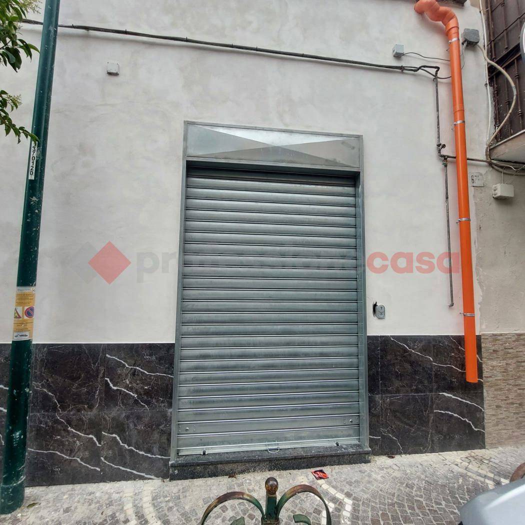Negozio, Napoli