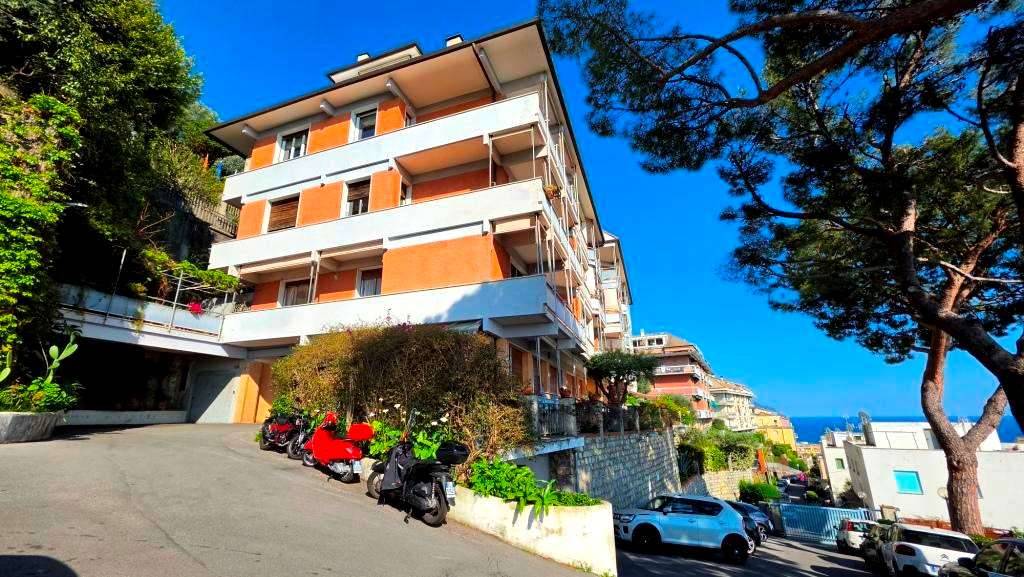 Box - Garage - Posto Auto Quinto, Genova