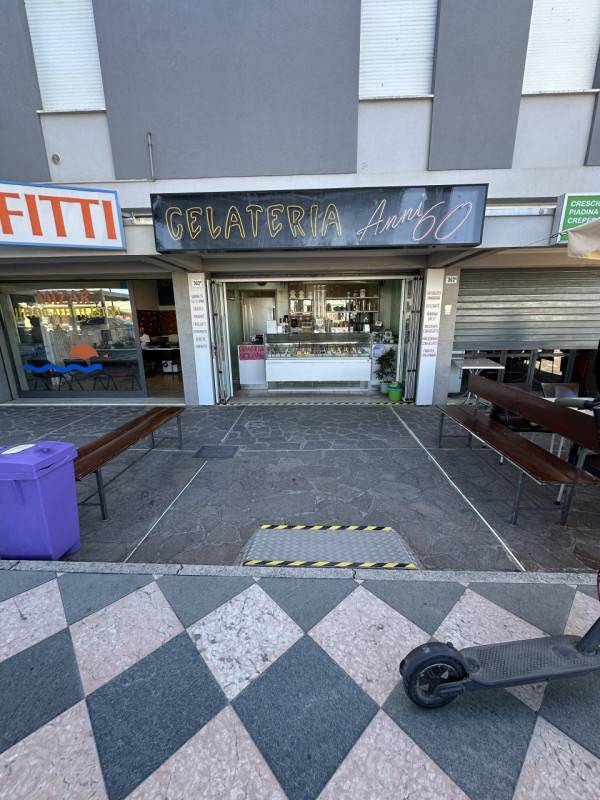 Attività  commerciale Valverde, Cesenatico