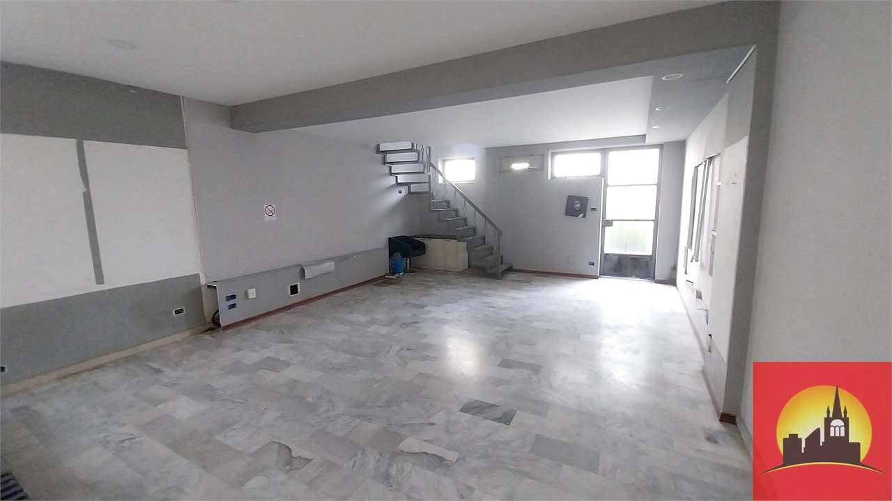 Negozio Borgata Lesna, Grugliasco