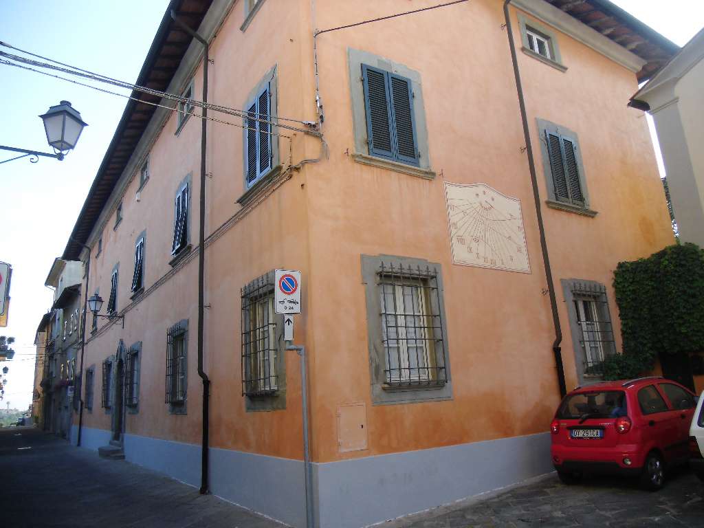 Palazzo - Stabile, Santa Maria a Monte