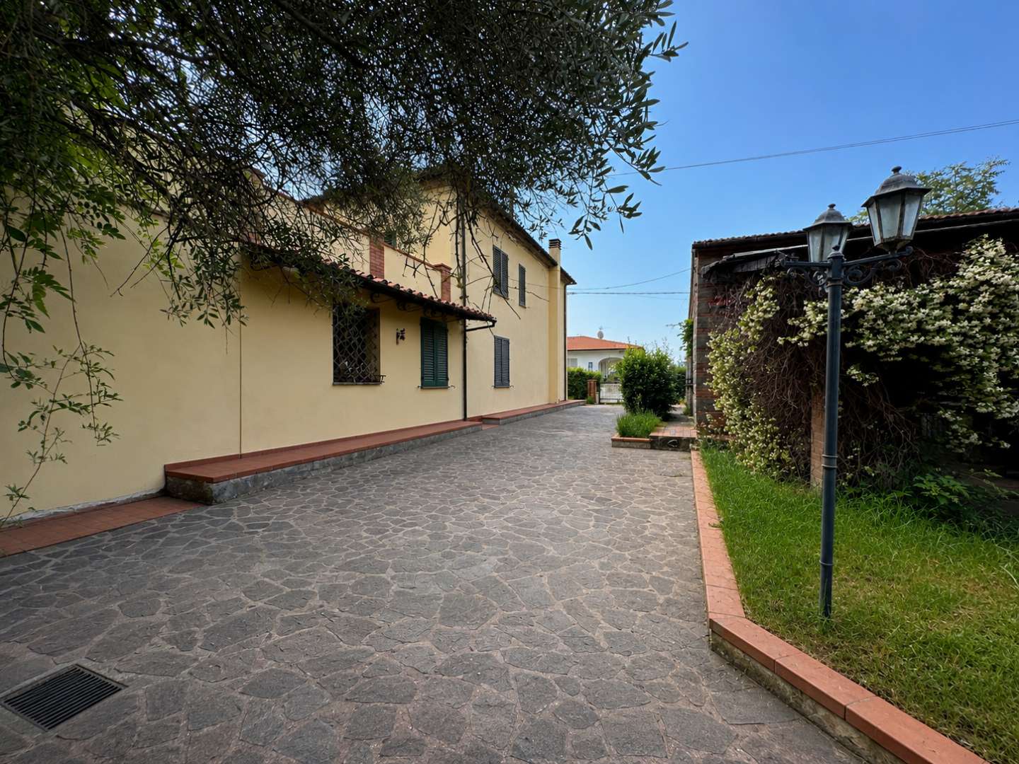Casa Bi - Trifamiliare Via Vecchia Larciano,, Larciano