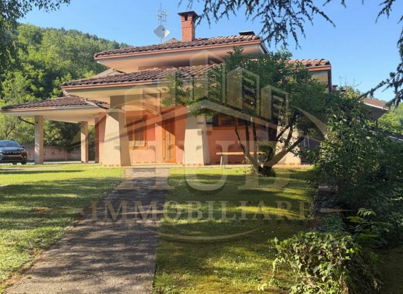 Casa Bi - Trifamiliare Caraglio, Caraglio