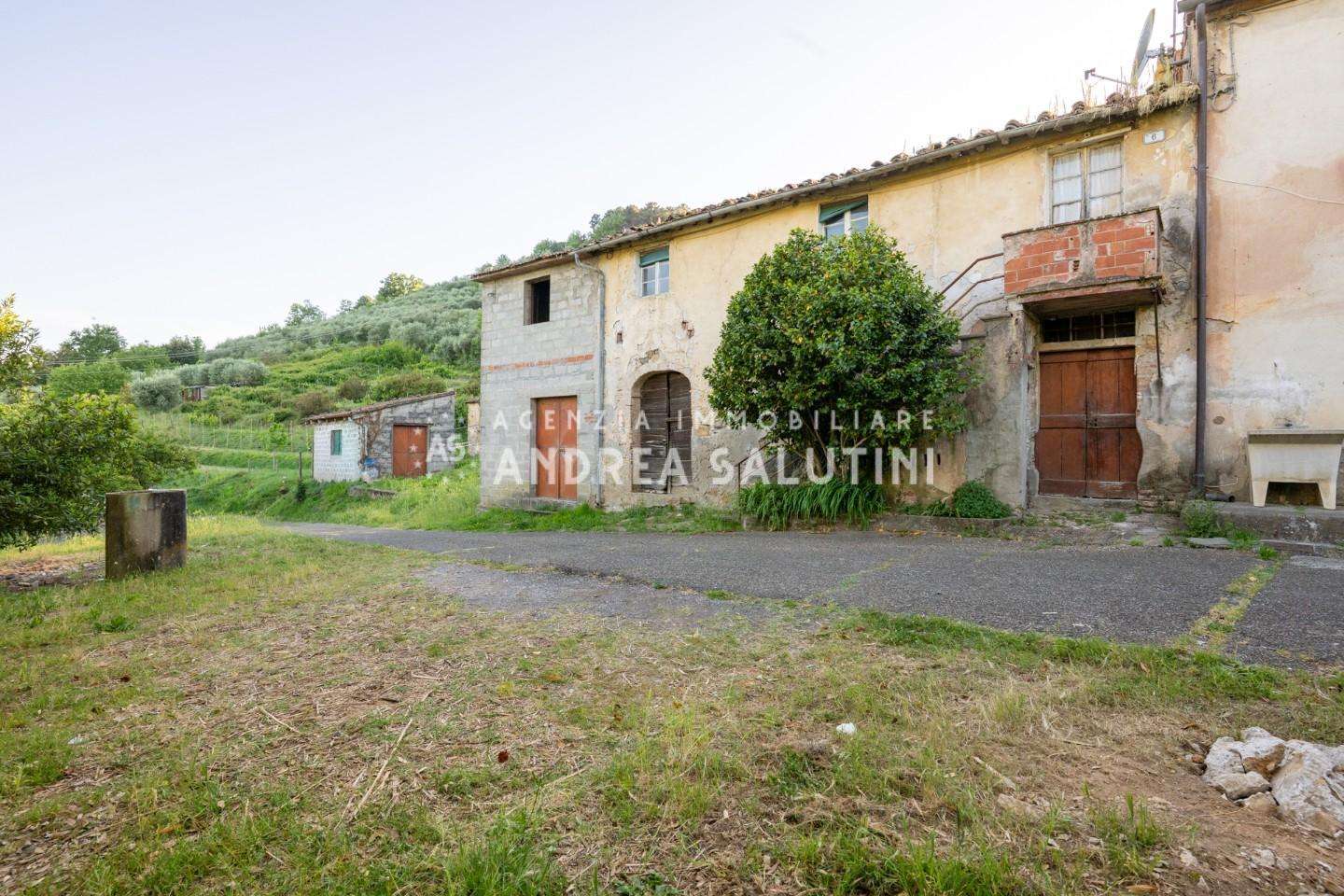 Porzione di casa Via Sarzanese Valdera,  5, Bientina