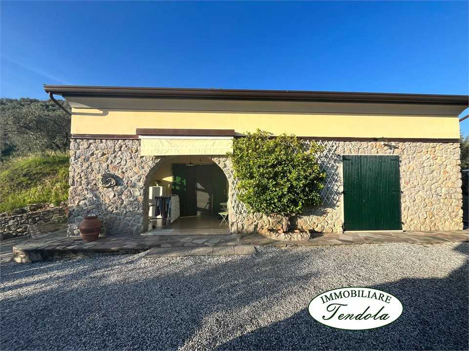 Casa indipendente Castelnuovo Magra paese, Castelnuovo Magra