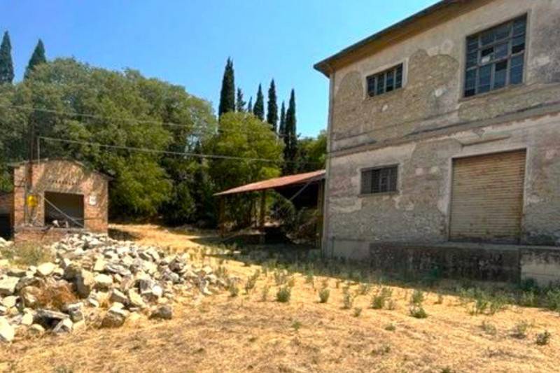 Capannone, Magione