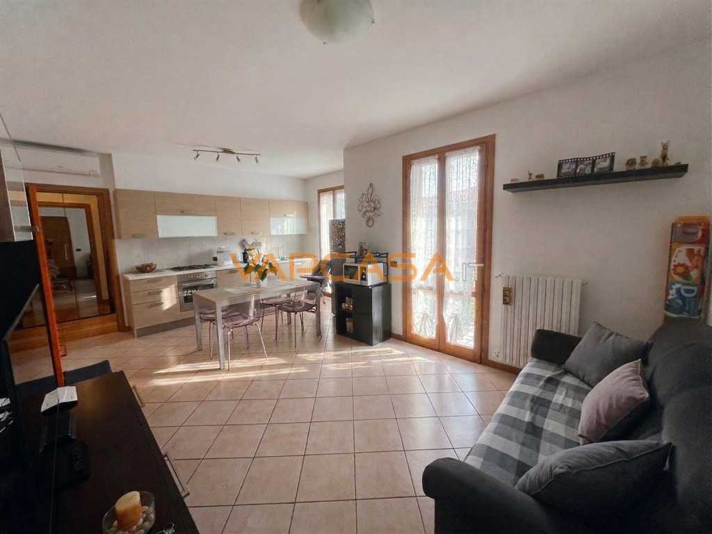 Appartamento via Dosso, Palazzolo sull'Oglio