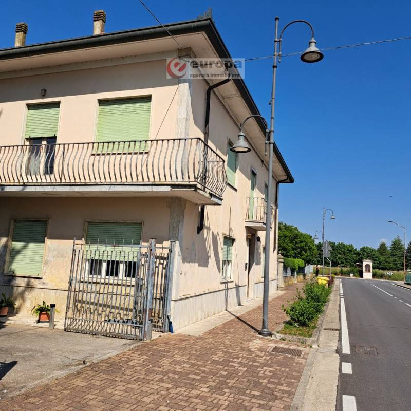 Casa indipendente Lerino, Torri di Quartesolo