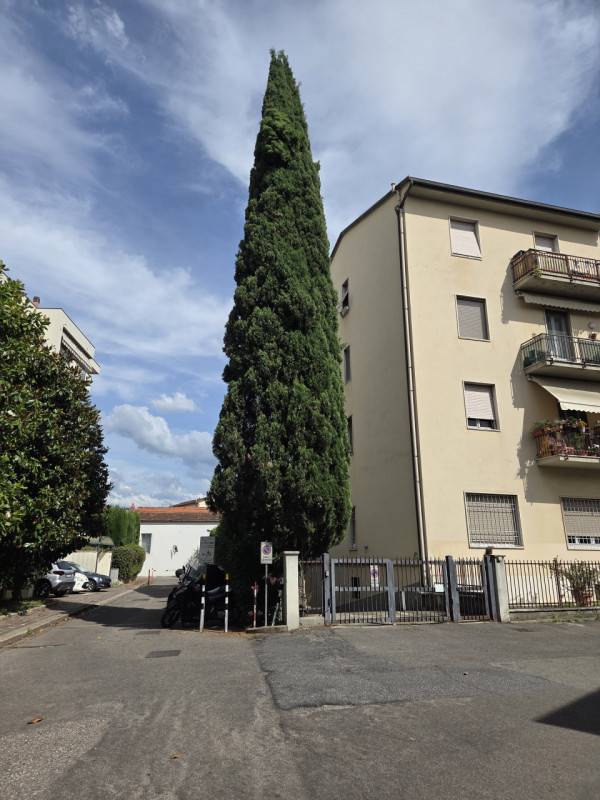 Box - Garage - Posto Auto Ponte a Greve, Firenze