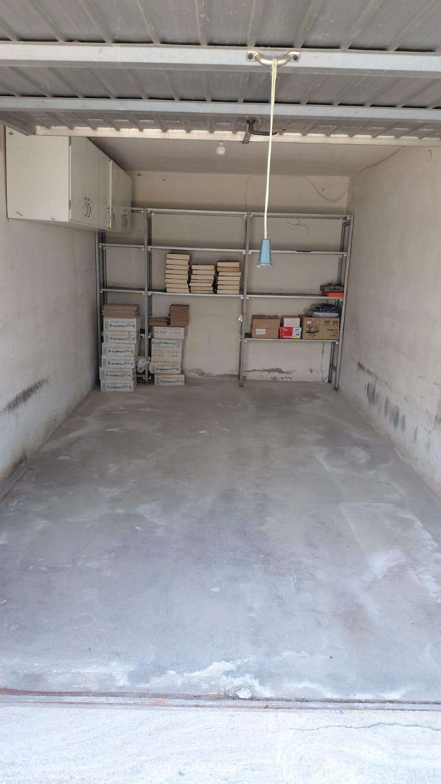 Box - Garage - Posto Auto Giardino dei Pini,, Pontedera