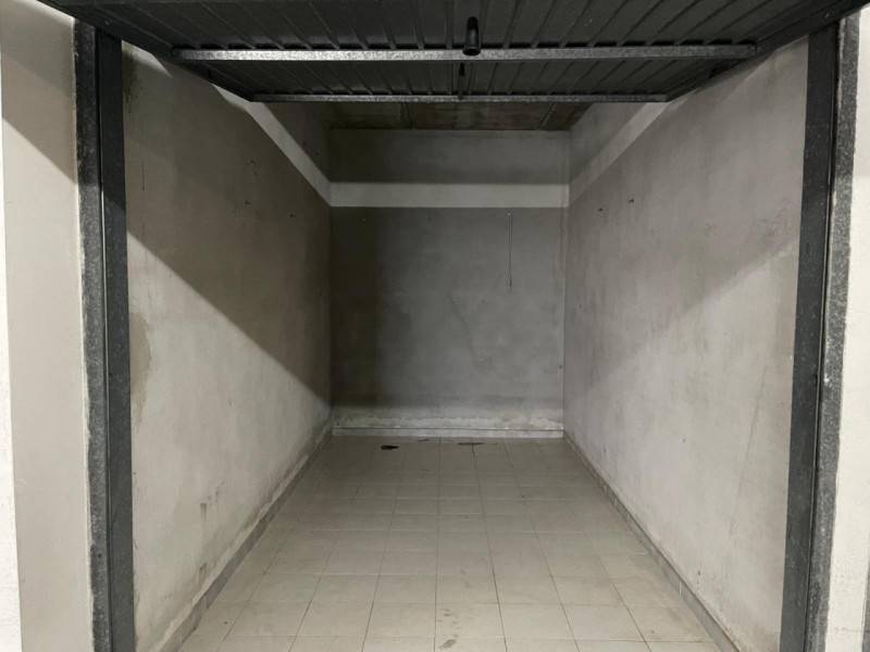Box - Garage - Posto Auto Quartu Sant 'Elena, Quartu Sant'Elena