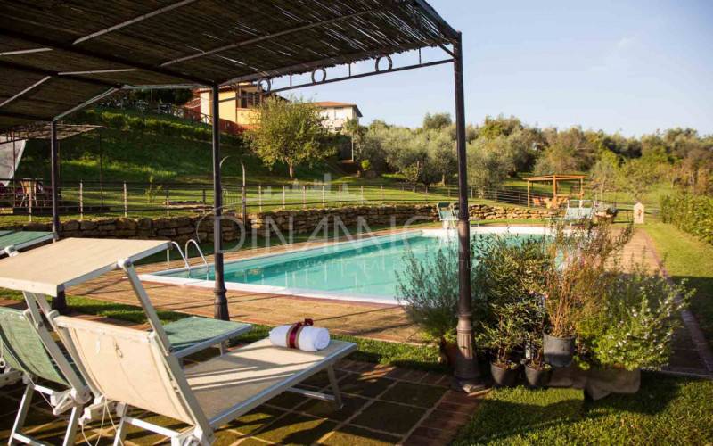 Hotel, Crespina Lorenzana