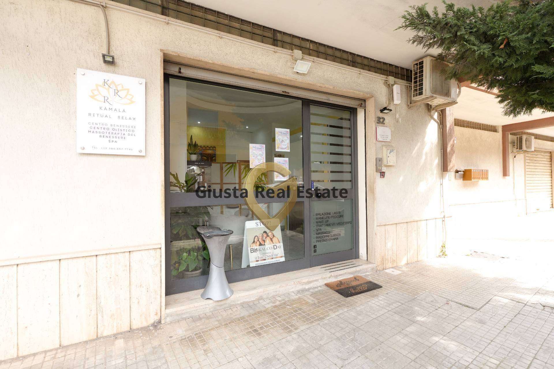 Attività  commerciale Via Maroncelli32, Mesagne