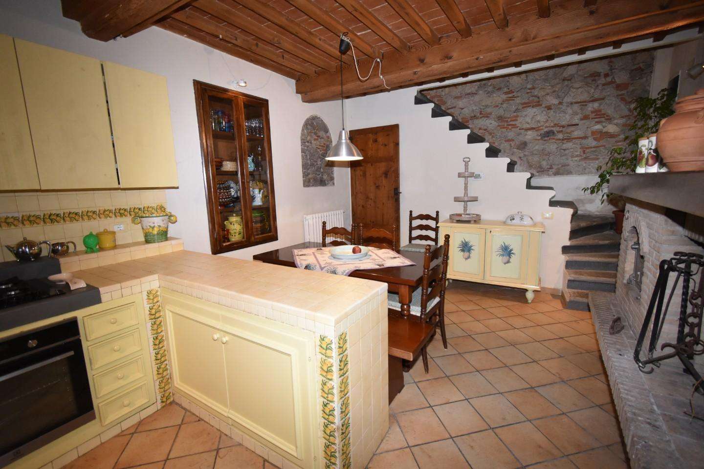 Palazzo - Stabile Via Panoramica,, Vecchiano