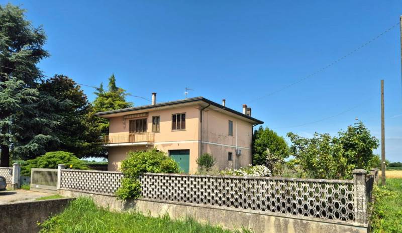 Casa indipendente, Roveredo di Guà